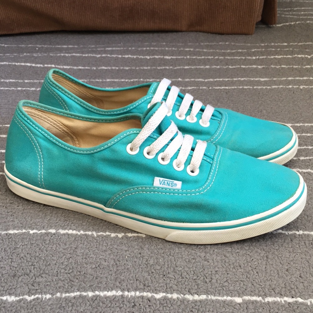 VANS!